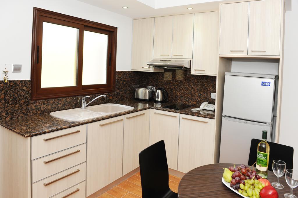 Amethyst Napa Annex Apartments Ayia Napa Ruang foto